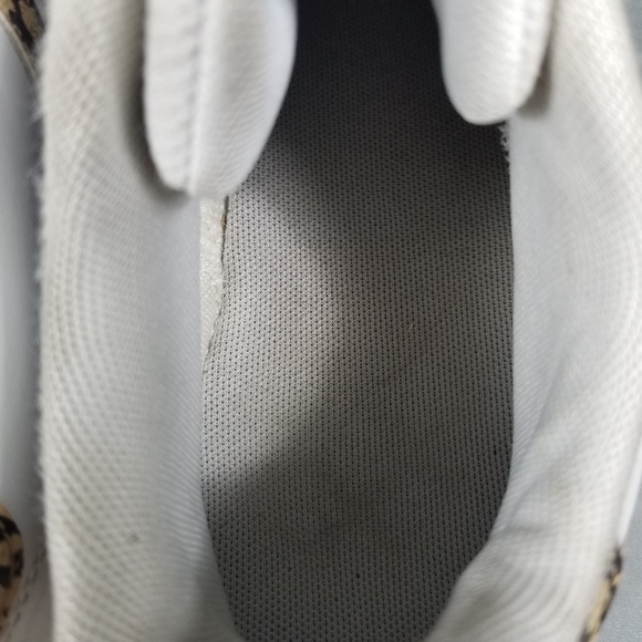 Adidas women's shoes size 5 - Picture 9 of 10